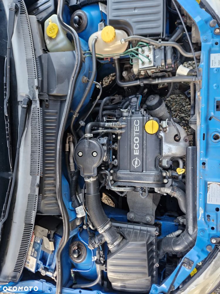 Opel Corsa 1.0 12V Comfort - 24