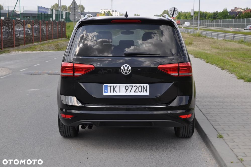 Volkswagen Touran 2.0 TDI SCR Comfortline - 12