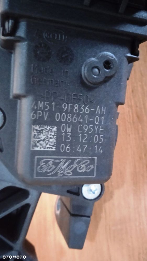 Potencjometr pedał gazu Ford Focus MK2 1.6 B 4M519F836AH - 2