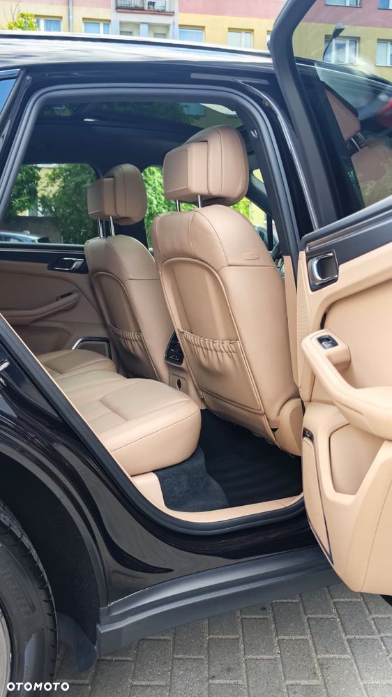 Porsche Macan T - 14