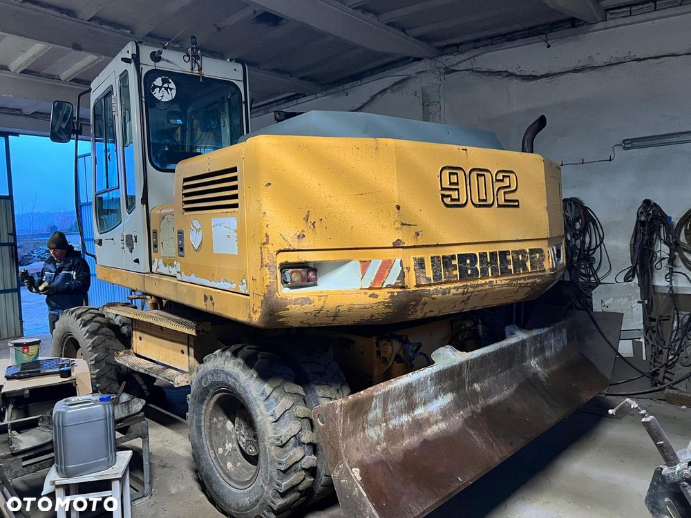 Liebherr 902 - 10