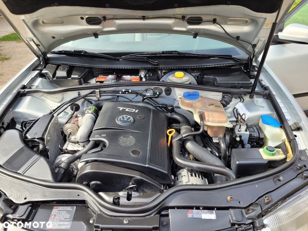 Volkswagen Passat 1.9 TDI Comfortline - 6