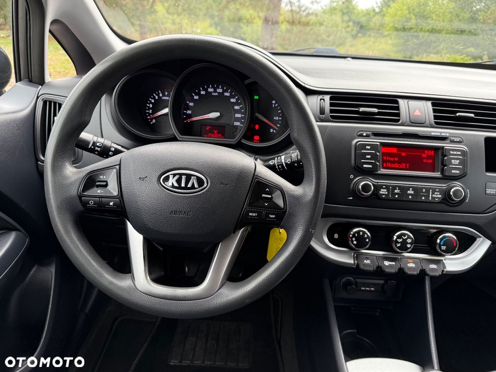 Kia Rio 1.2 Dream-Team Edition - 22