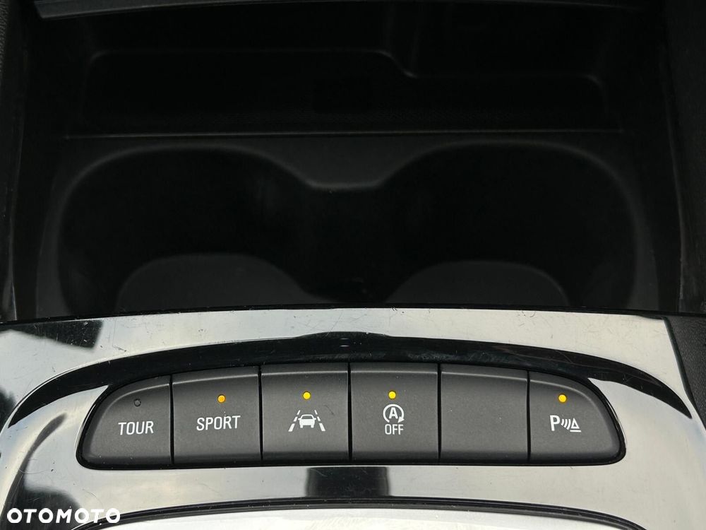 Opel Insignia 2.0 CDTI 4x4 GSi S&S - 26