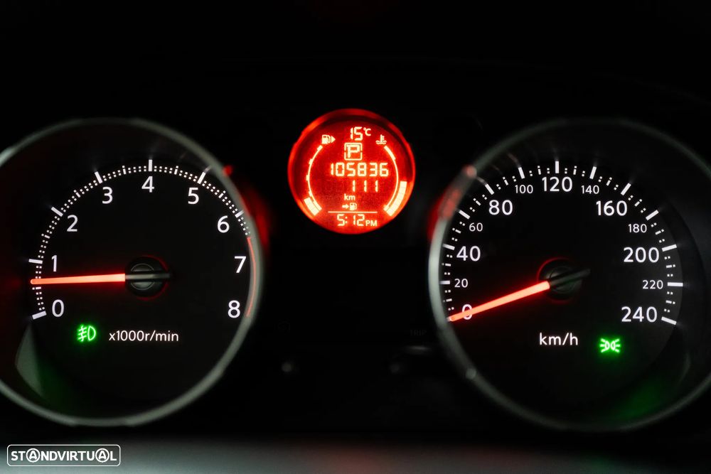 Nissan Qashqai 2.0 Acenta CVT - 23