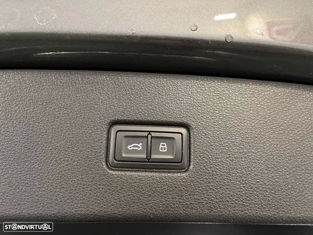 Audi Q5 Sportback 50 TFSIe quattro S tronic S line — fotografia 40