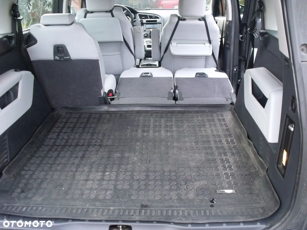 Peugeot 5008 1.6 HDi Premium - 13