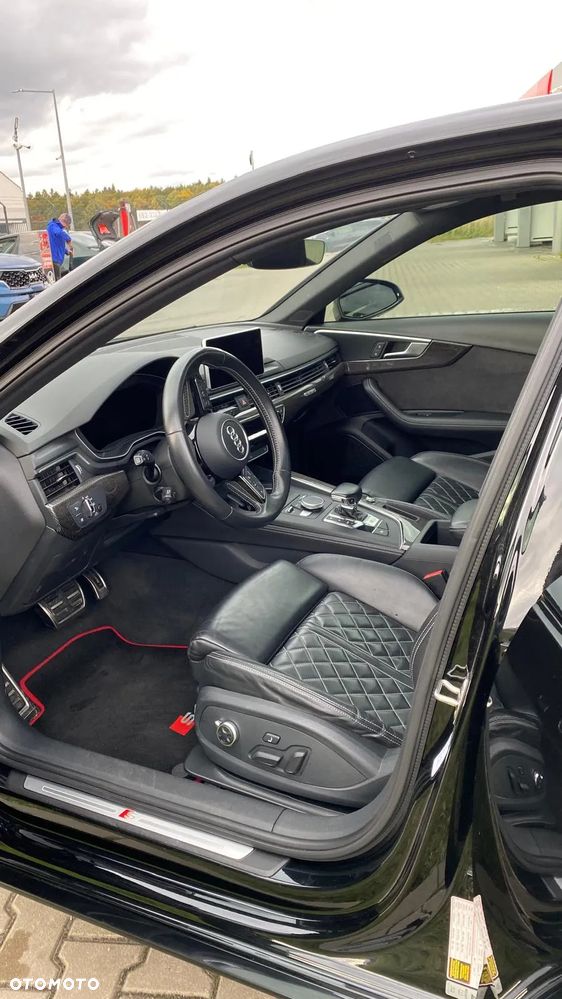 Audi S4 Limousine - 8