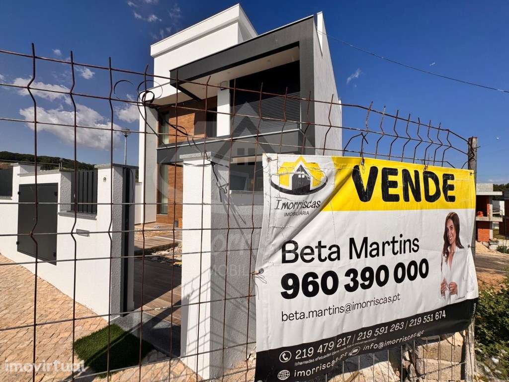 Moradia geminada T4 nos Terraços du Moulin, Vialonga - Grande imagem: 3/43