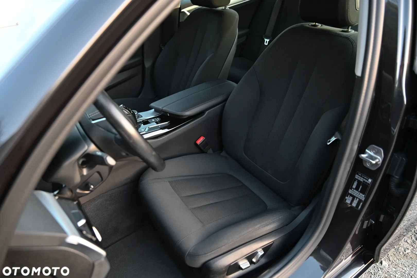 BMW Seria 5 520i GPF Business Edition - 24