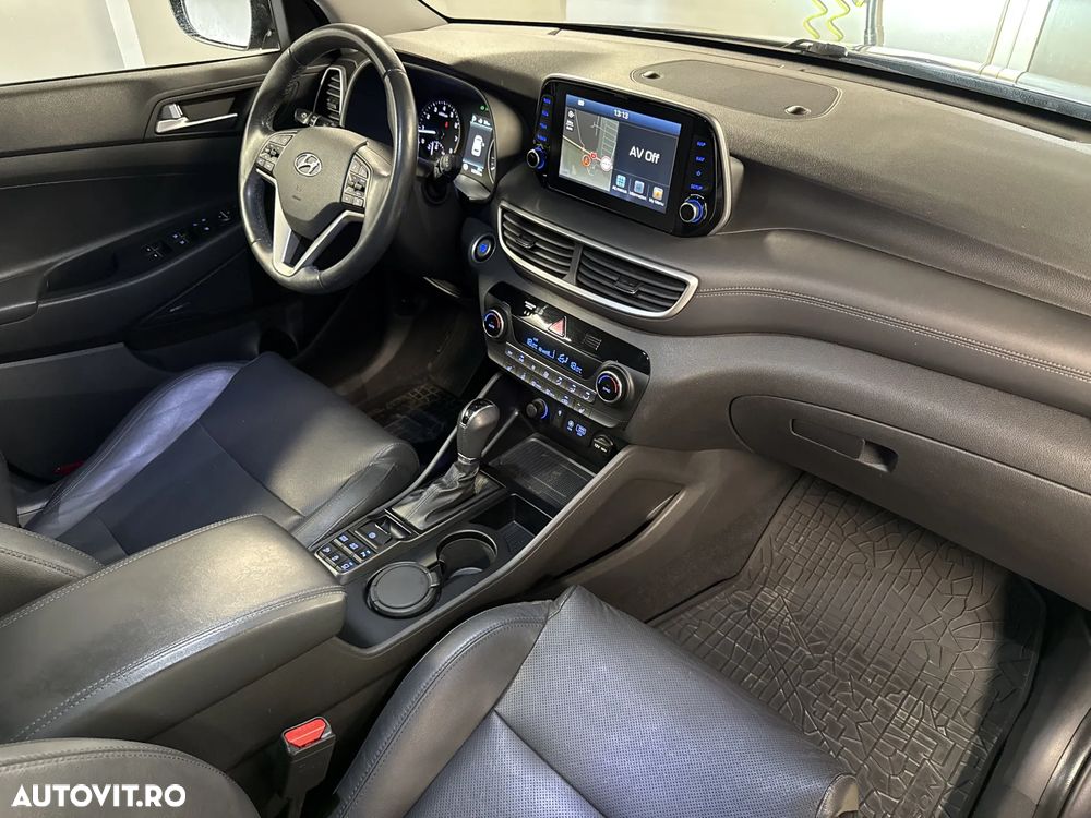 Hyundai Tucson 1.6 T-GDi 4WD 7DCT Luxury - 24