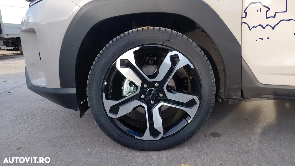 KG Mobility Torres - 11