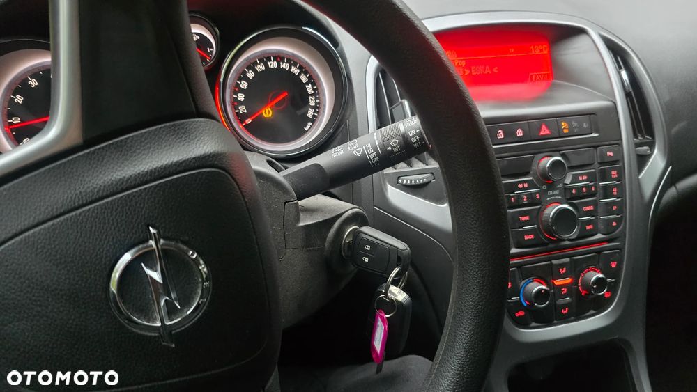 Opel Astra 1.6 Exklusiv - 38