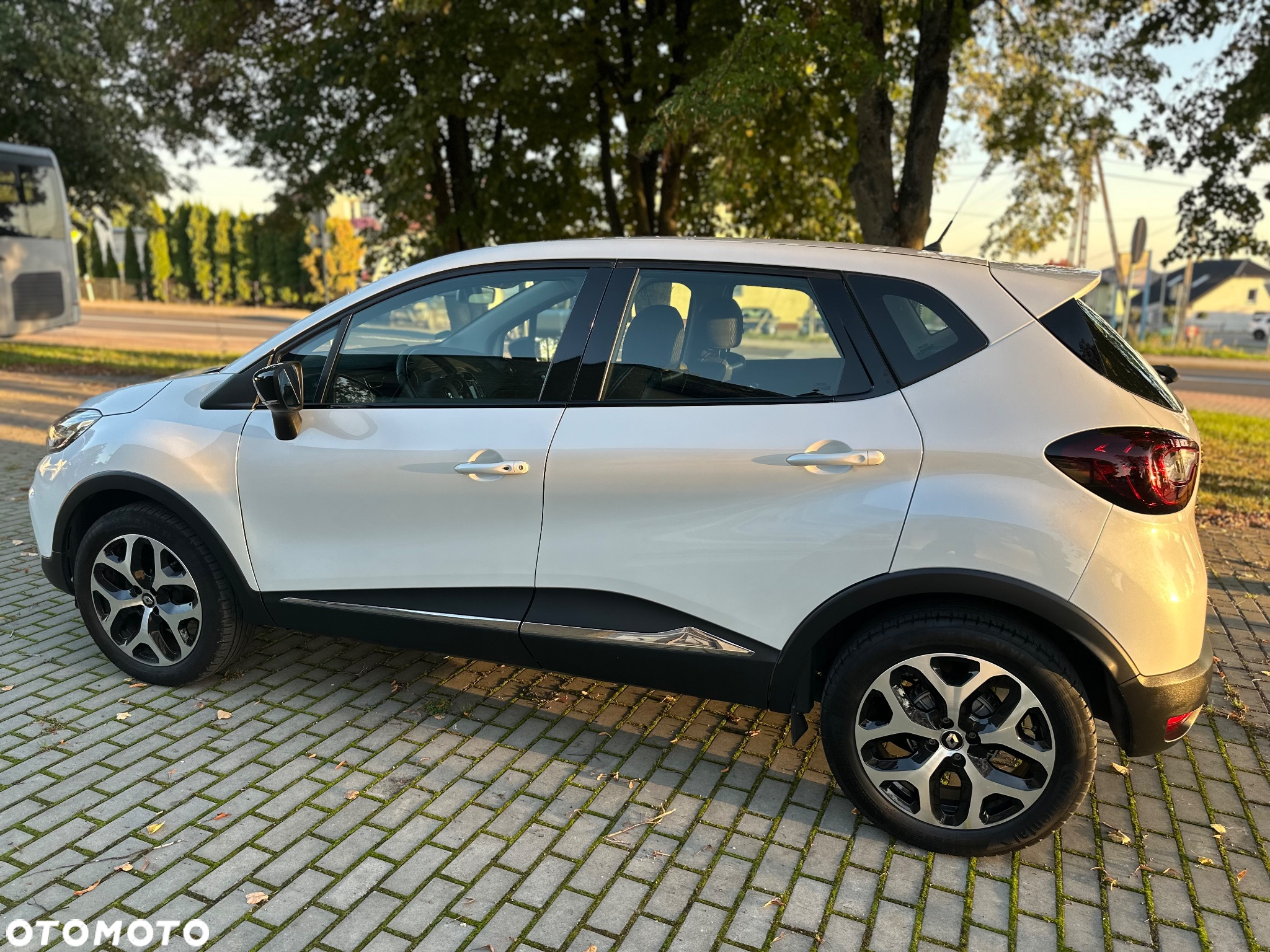 Renault Captur ENERGY TCe 90 Start&Stop Luxe - 6
