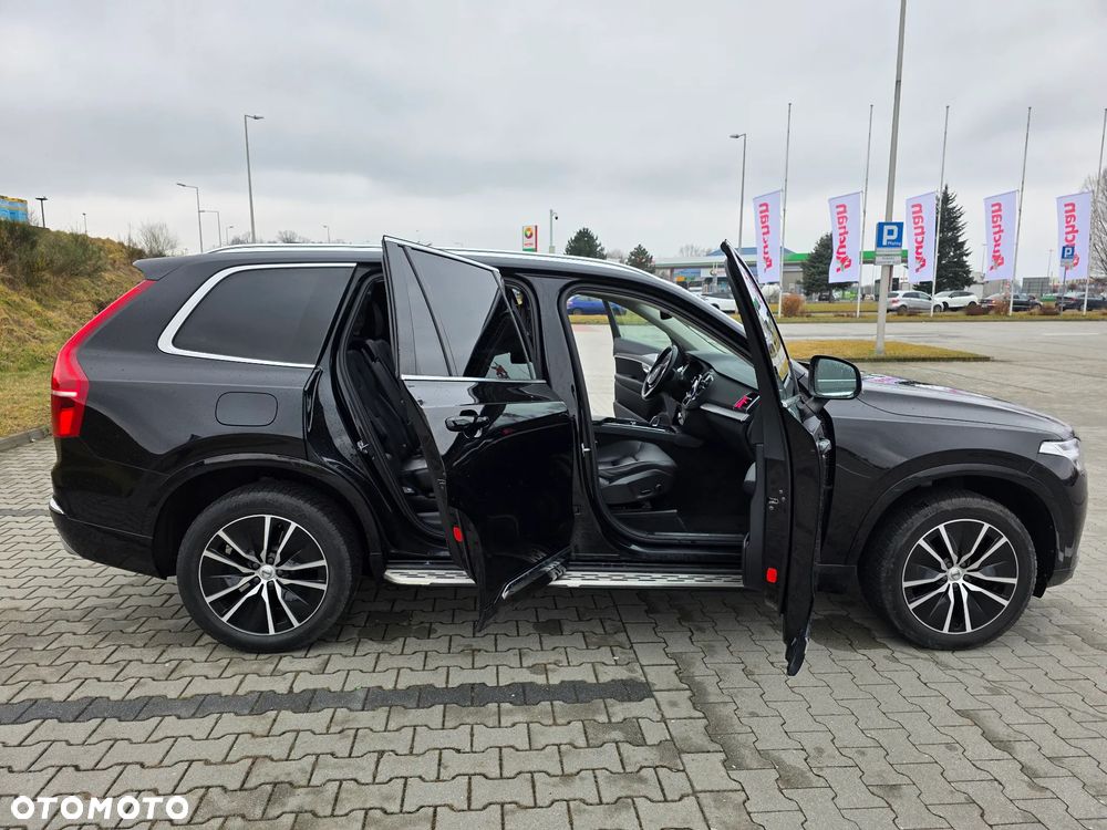 Volvo XC 90 T8 AWD Twin Engine Geartronic Momentum - 9
