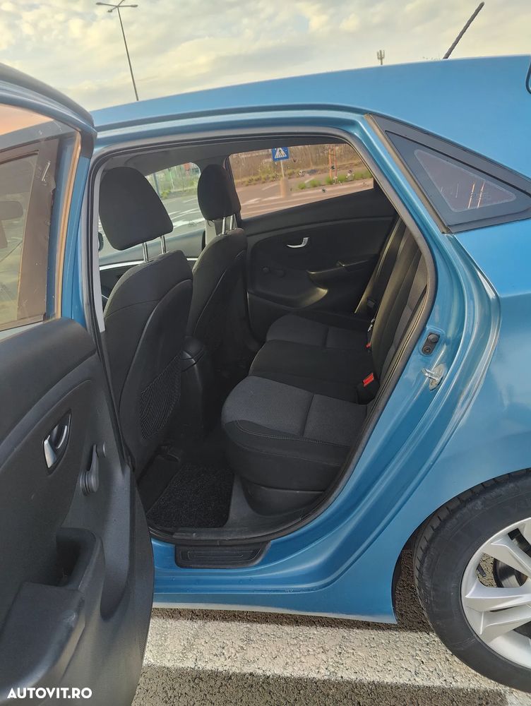 Hyundai i30 1.4MPi Comfort - 14