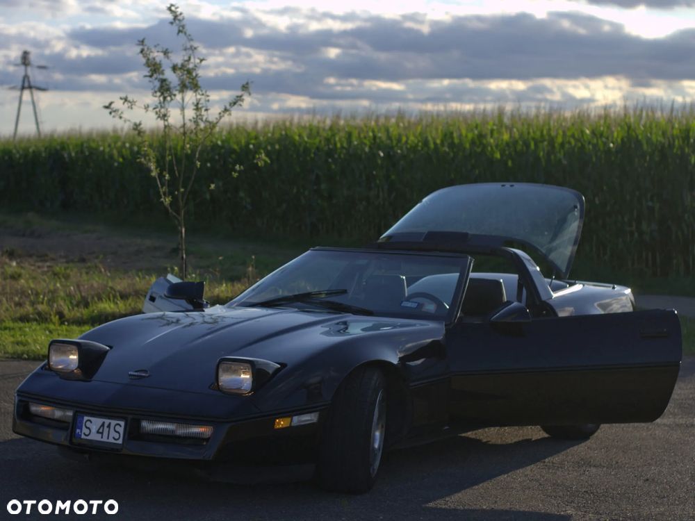Chevrolet Corvette - 5