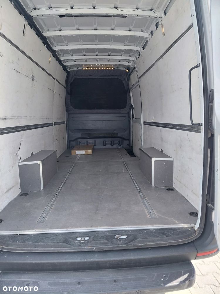 Mercedes-Benz SPRINTER - 8
