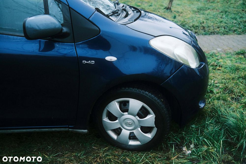 Toyota Yaris - 14