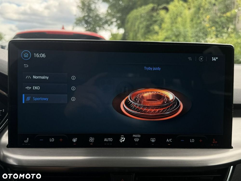 Ford Focus 1.0 EcoBoost Hybrid TITANIUM EDITION - 27