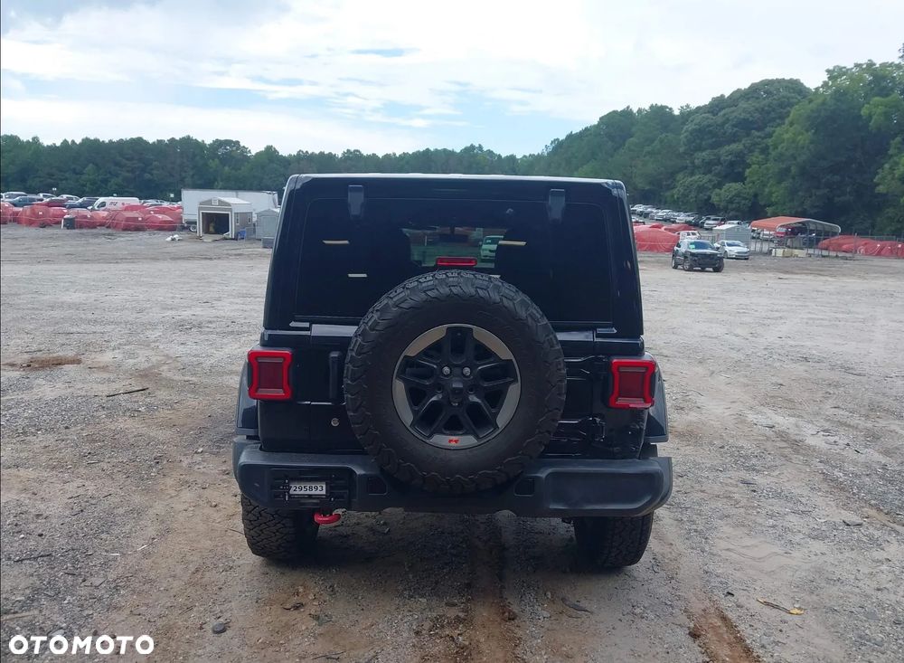 Jeep Wrangler - 5