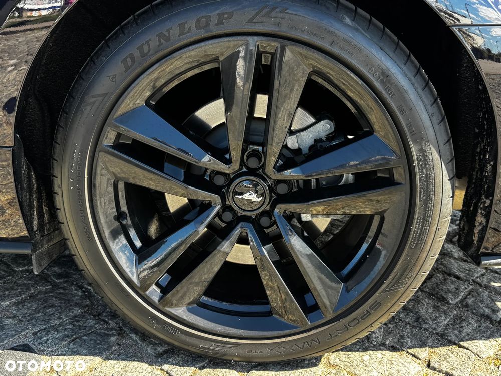 Ford Mustang - 5