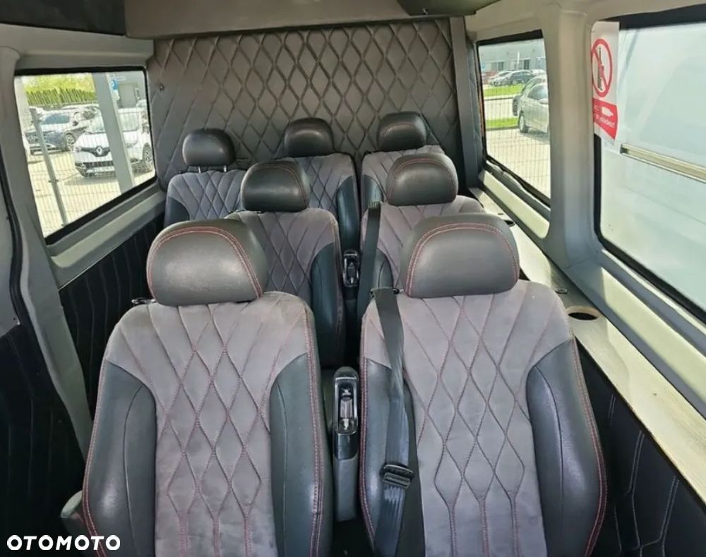 Mercedes-Benz Sprinter 907.233 - 3