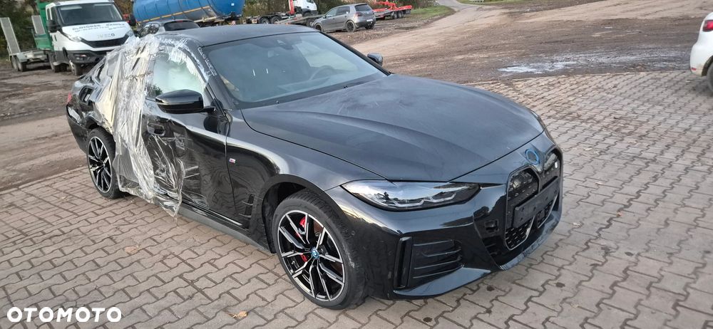 BMW i4 - 3