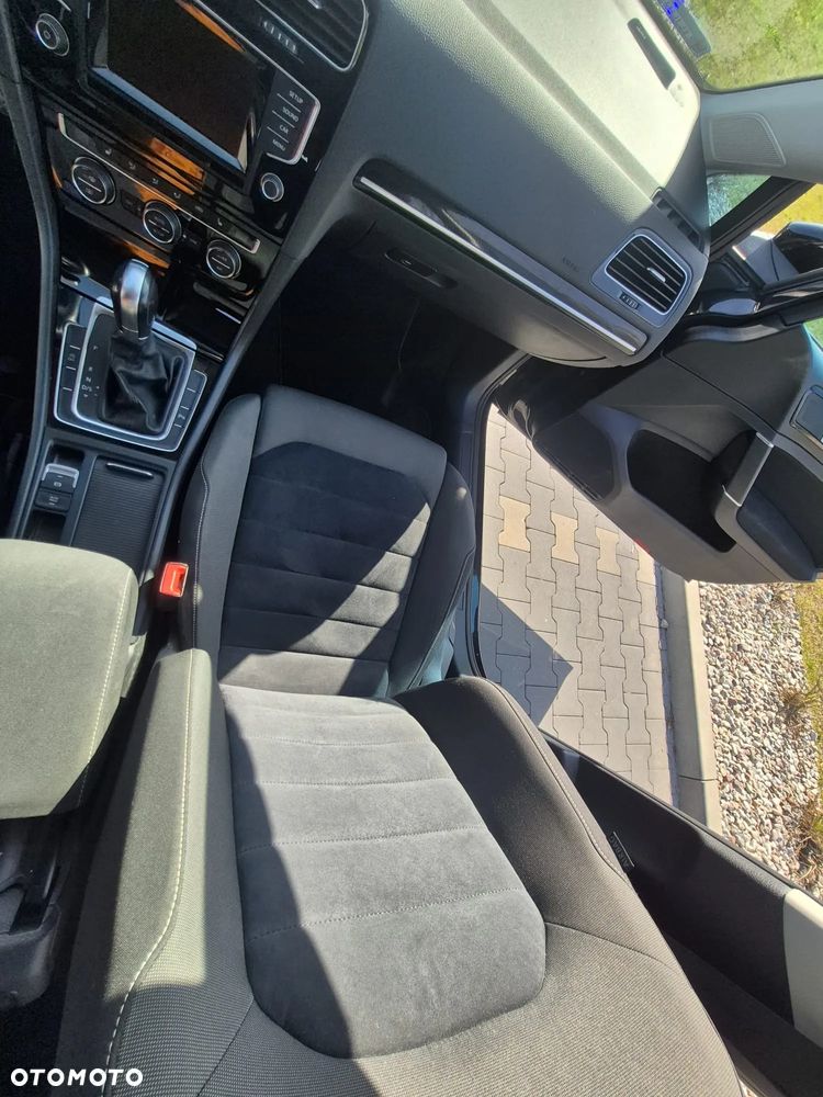 Volkswagen Golf 1.4 TSI BMT Highline DSG - 17