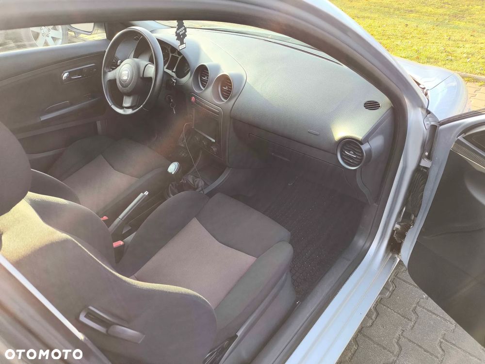 Seat Ibiza SC 1.4 16V Reference - 18