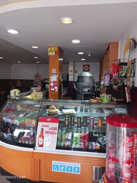 Cafetaria e pastelaria snack bar - Grande imagem: 2/8