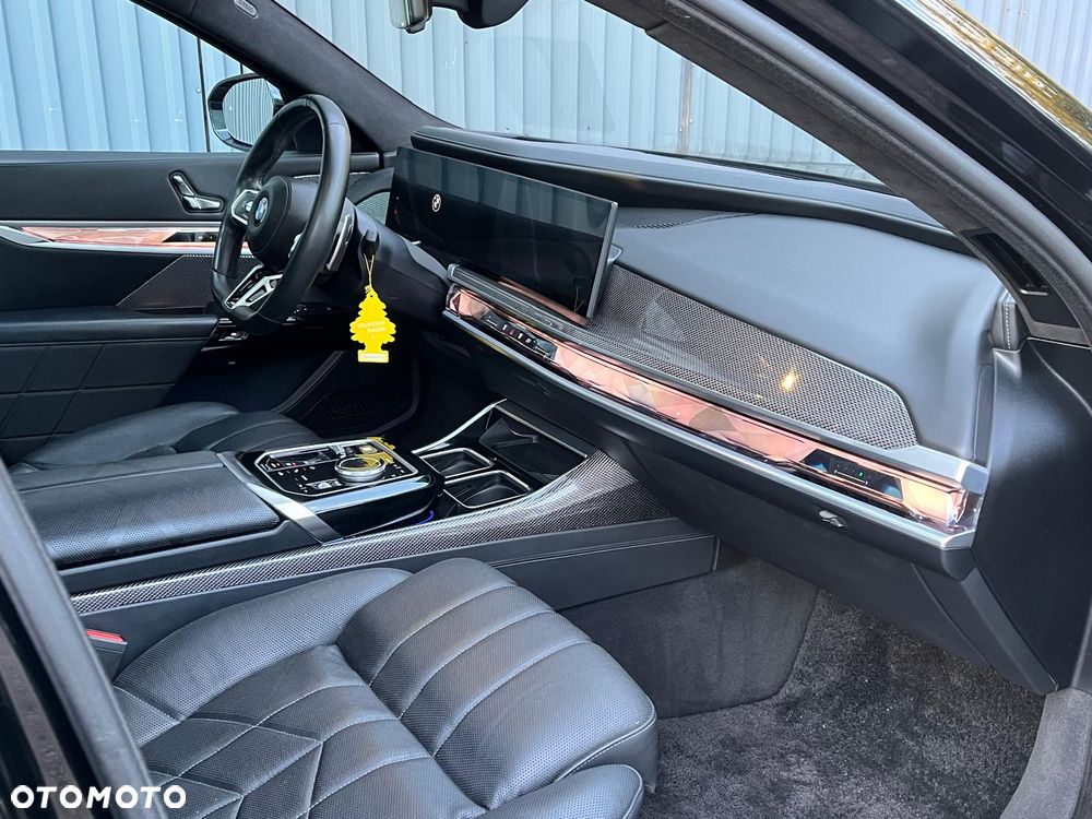 BMW Seria 7 740Ld xDrive sport - 15