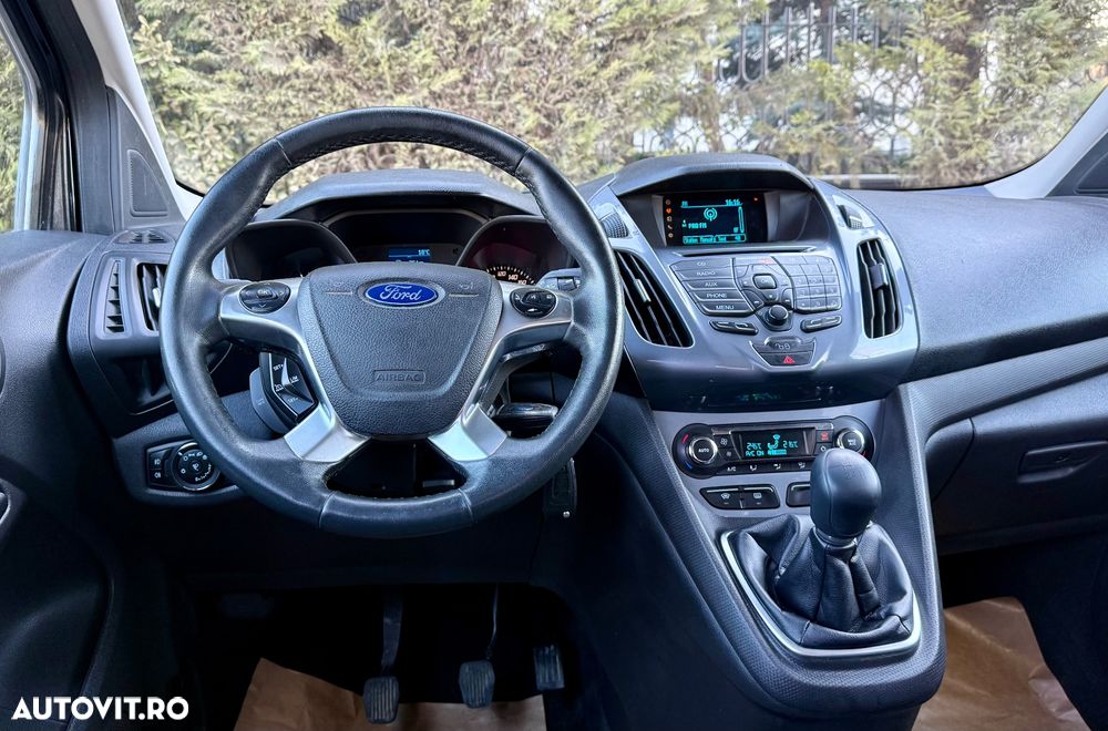 Ford Tourneo Connect 1.6 TDCi Titanium - 14