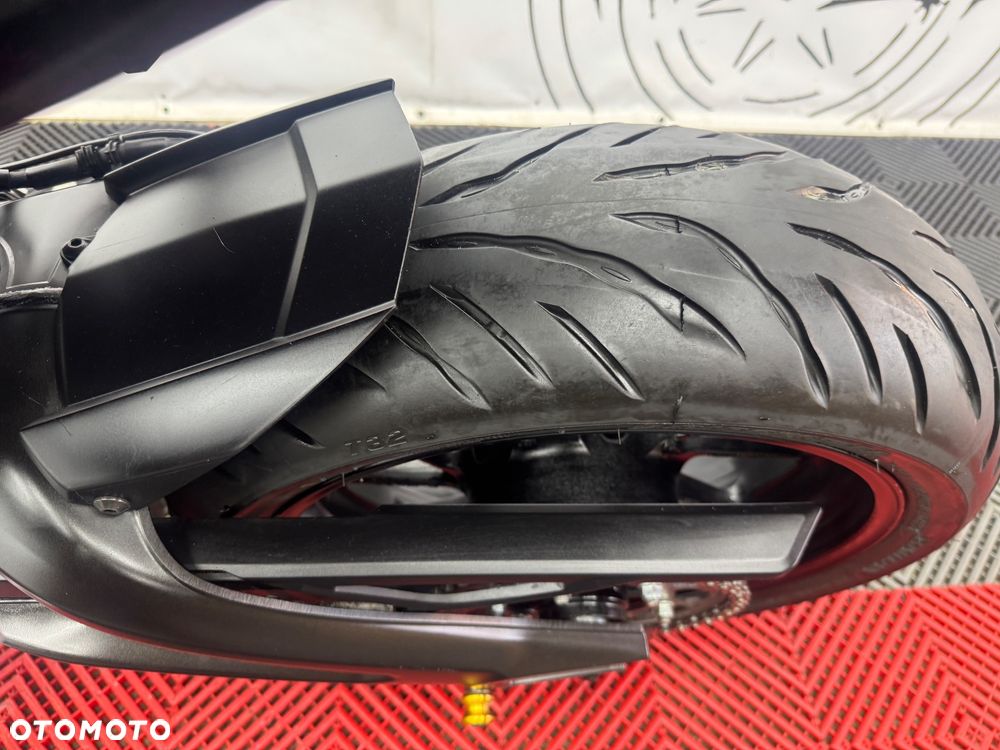 Yamaha MT - 19