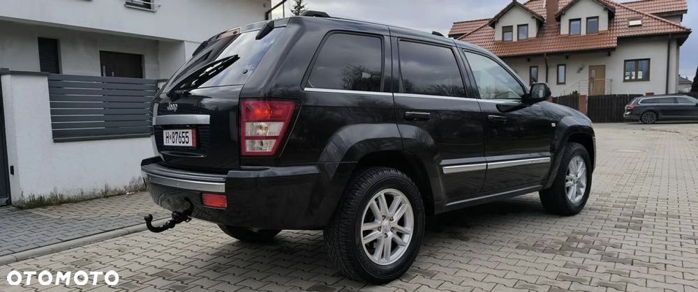 Jeep Grand Cherokee - 19
