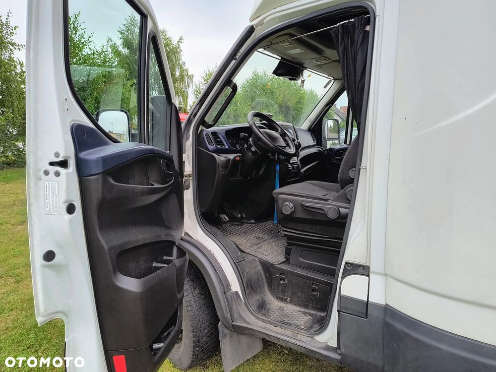 Iveco Daily 70C18 - 6