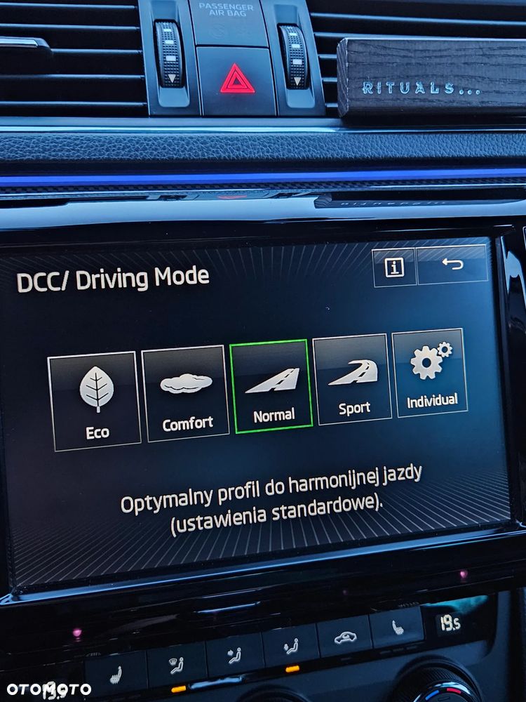 Skoda Superb 2.0 TDI 4x4 Sportline DSG - 25