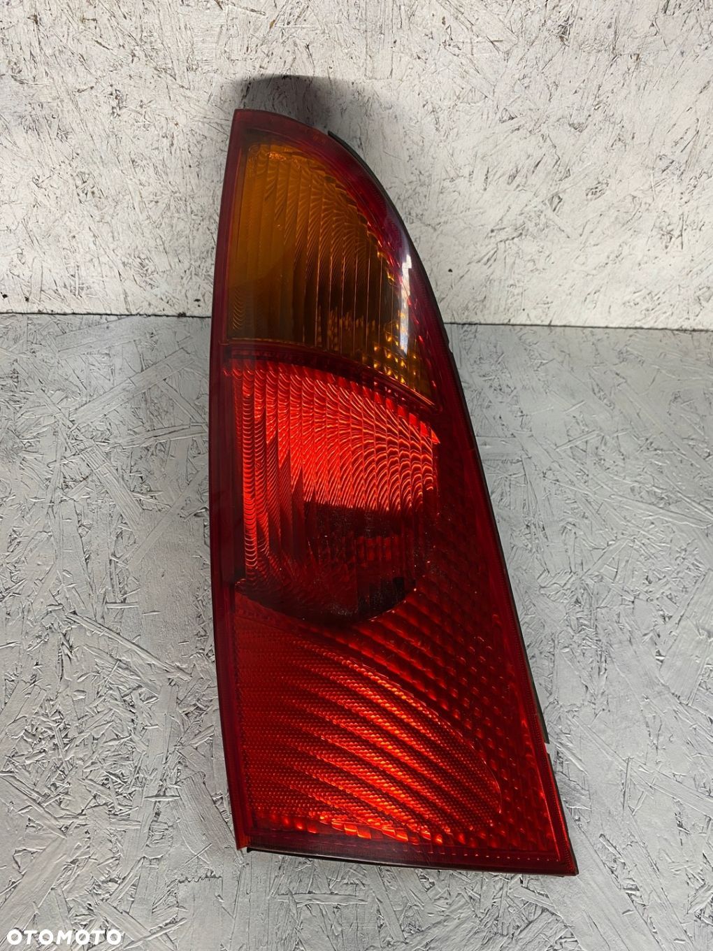 LAMPA LEWA TYŁ FOCUS MK1 HB 5D 98- XS4X13405AE - 1