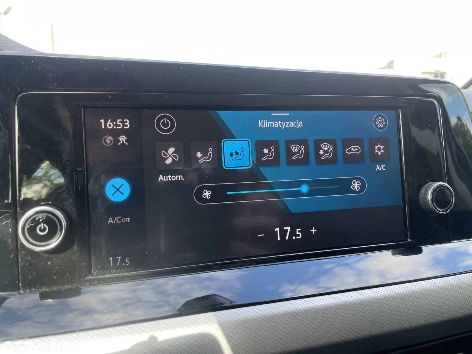 Volkswagen Golf VIII 1.0 TSI Active - 26