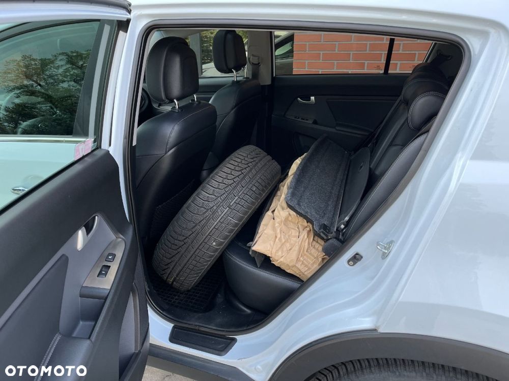 Kia Sportage 2.0 CRDI L AWD - 14