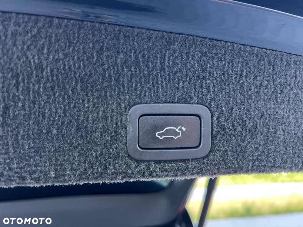 Volvo XC 60 D4 AWD Geartronic Momentum - 28
