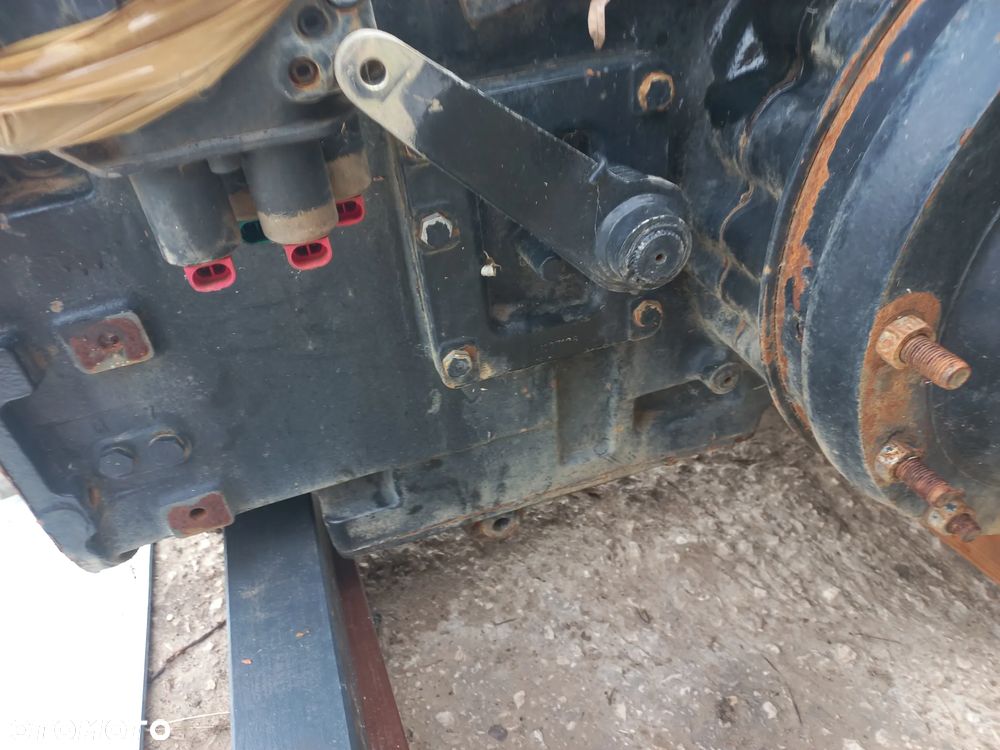 Części skrzyni biegów new holland,case,22647000,47126619,47126736,44980020,5197570,47131252,5198194,R902493582,1525503725,47124320,47127186,KOSZ,wałek,obudowa,most,atak,rozdzielacze hydrauliczne,pompahydrauliki,zwolnice,podnośnik,synchronizator,rewers,ramiona,wom. - 12