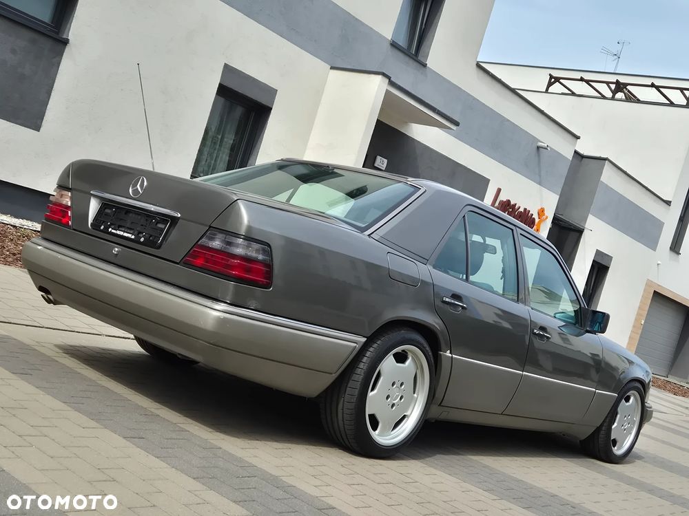 Mercedes-Benz W124 (1984-1993) - 3