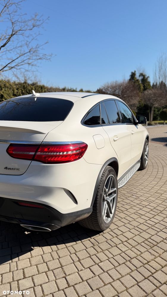 Mercedes-Benz GLE 350 d 4-Matic - 2