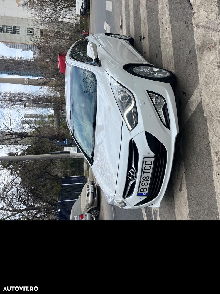Hyundai i40 i40cw 1.7 CRDi Automatik Premium - 1