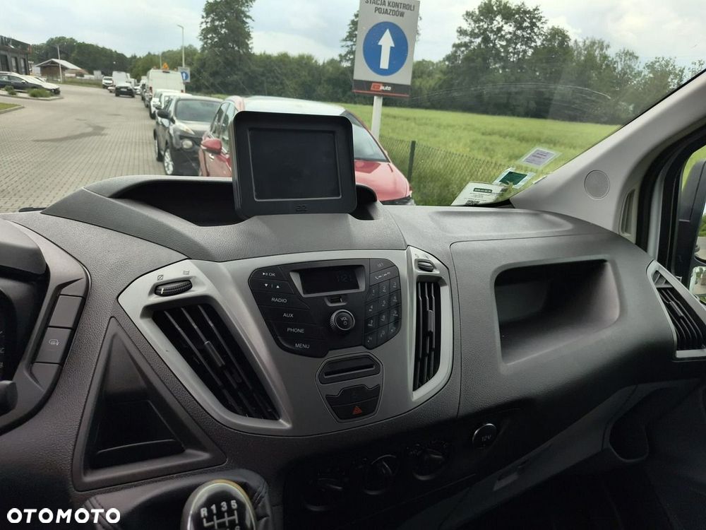 Ford Transit Custom - 11