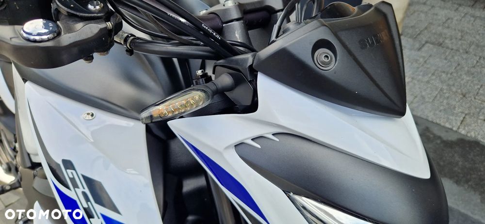Suzuki GSX - 7
