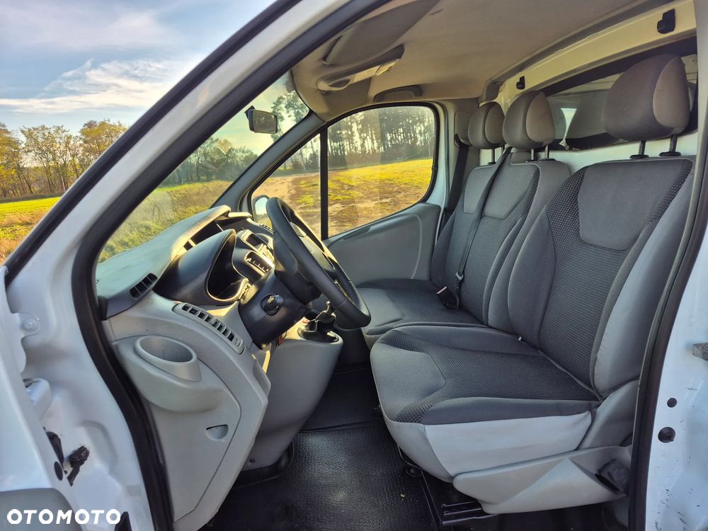 Opel Vivaro - 14