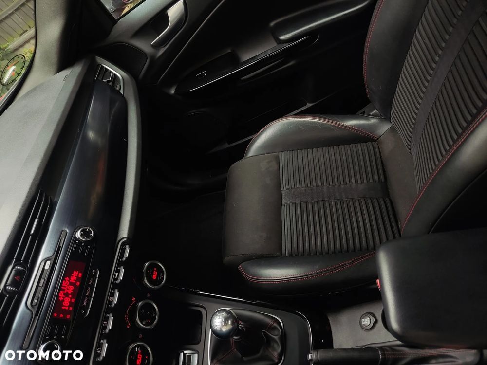 Alfa Romeo Giulietta 1.4 TB MultiAir Distinctive - 34