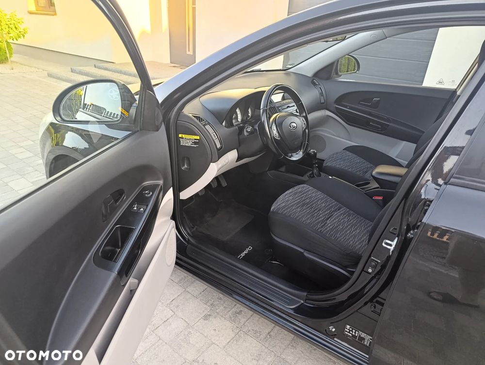 Kia Ceed 1.4 CVVT LX Basis - 13